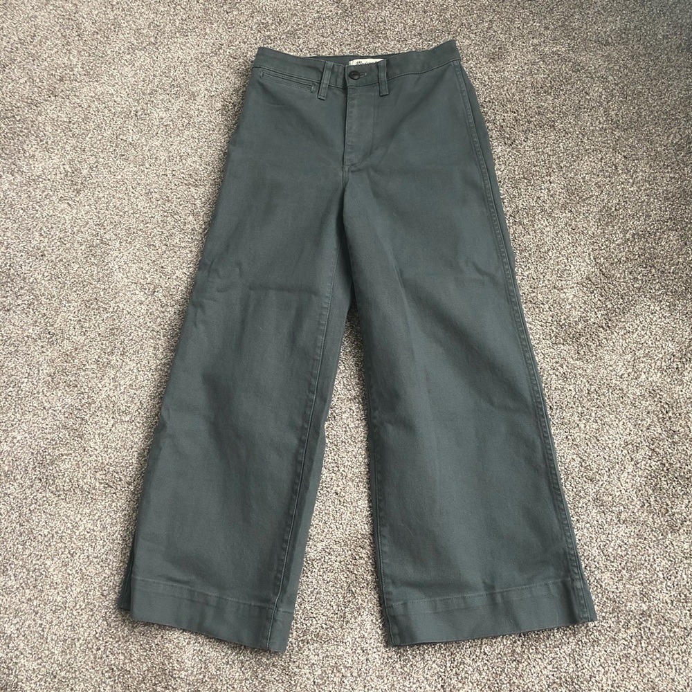 Wide Leg cropped pants